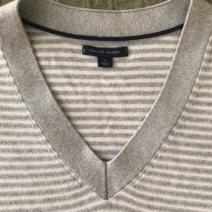 Tommy Hilfiger sweater